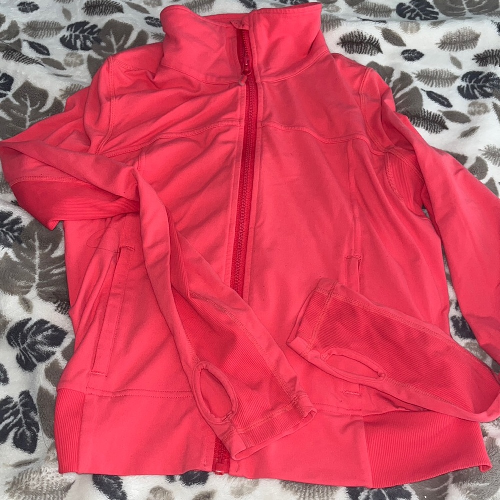 Lululemon Size 6 Cropped Jacket